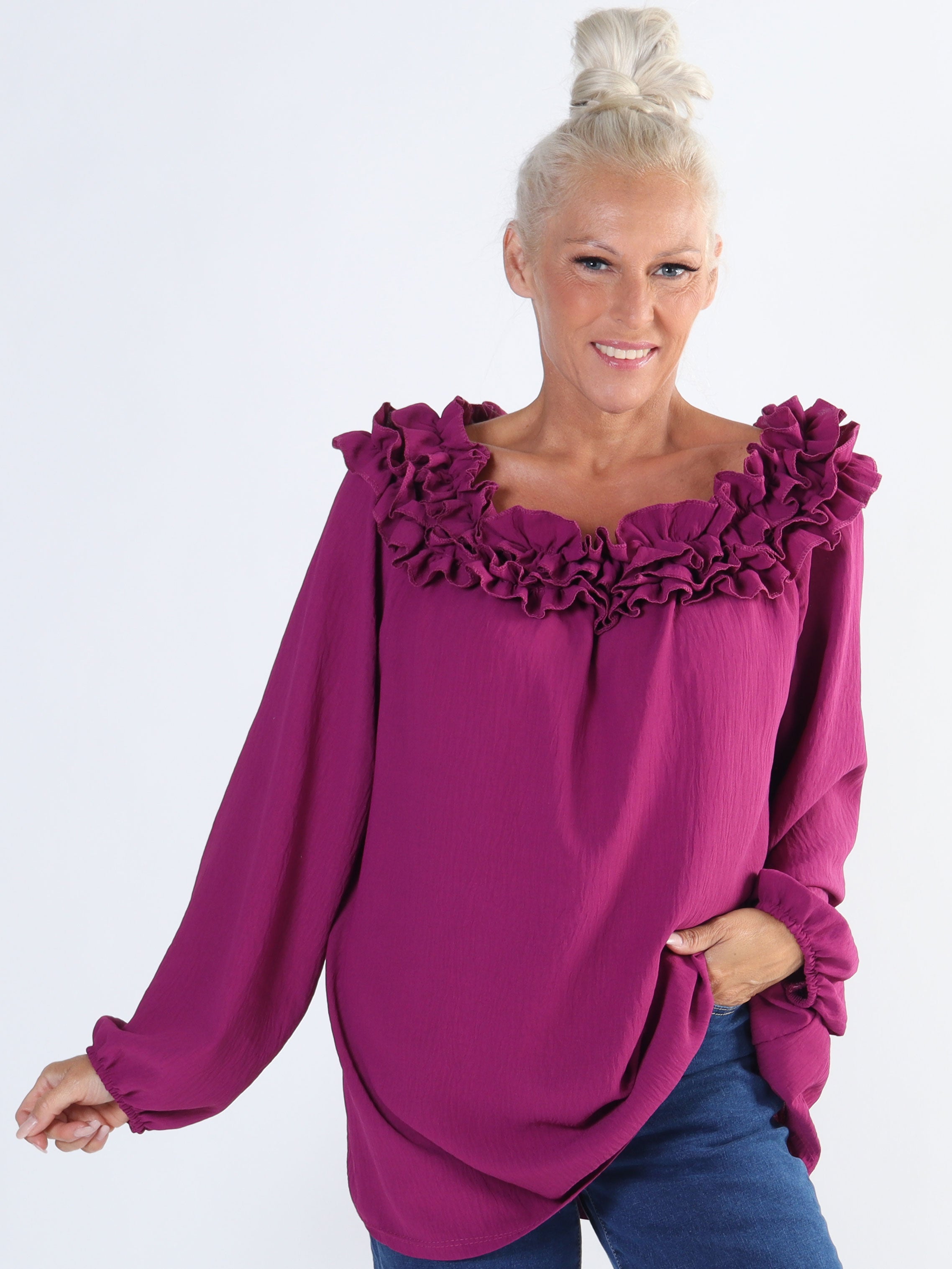 Chili - Fineste plus size tunika bluse med flæser i udskæringen (bestseller)